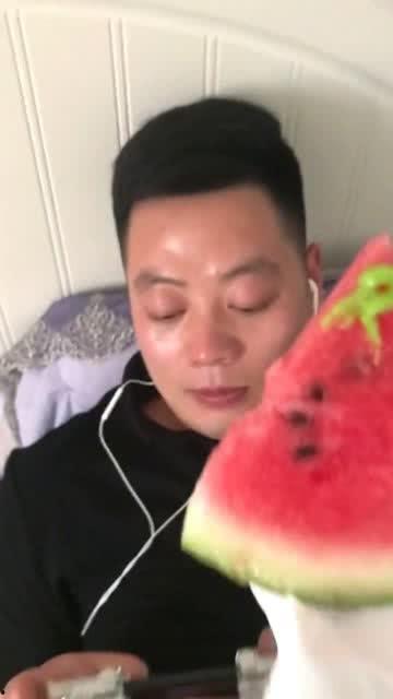 小姐姐外卖吃瓜,小姐姐的美食探秘之旅